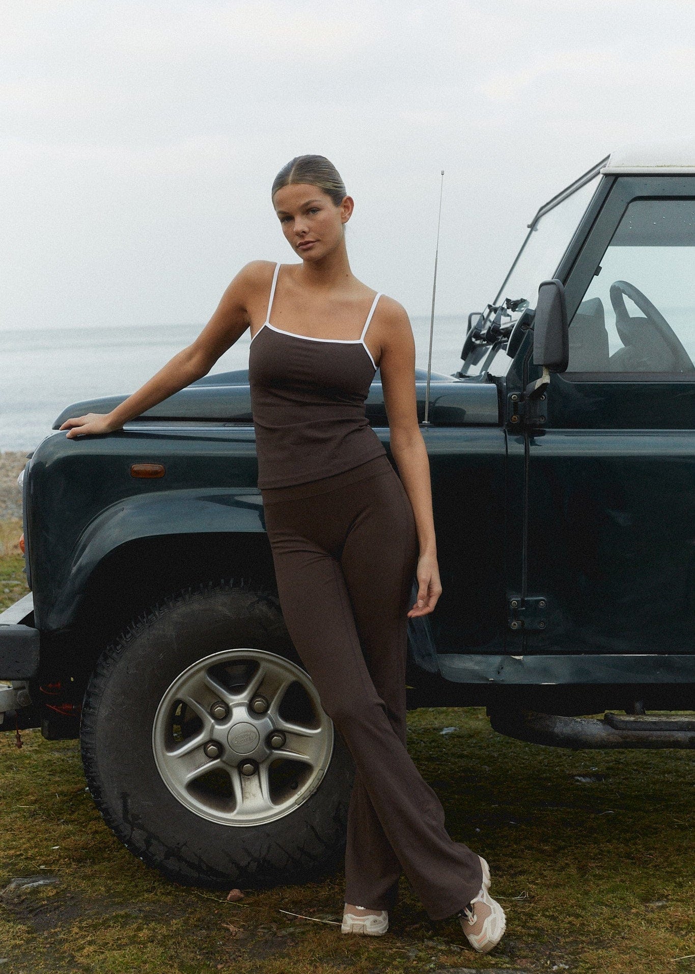 Exercere Tights Flare Yoga Pants - Pecan Brown